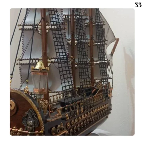 کشتی ناوگان سوپرایز BOSTON