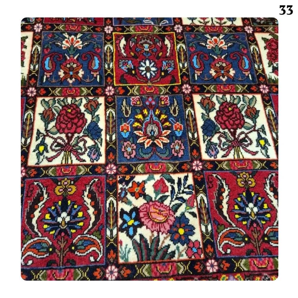 Bakhtiari Rug with Kheshti Pattern