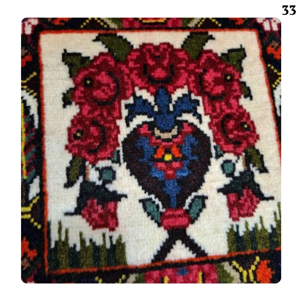 قالیچه بختیار نقش خشتی